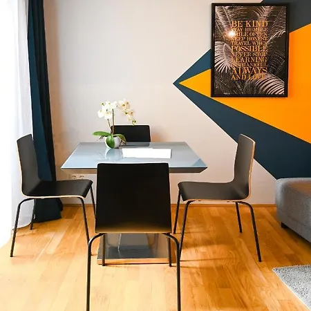 Elegant Apartment Naschmarkt Vienna Exterior photo